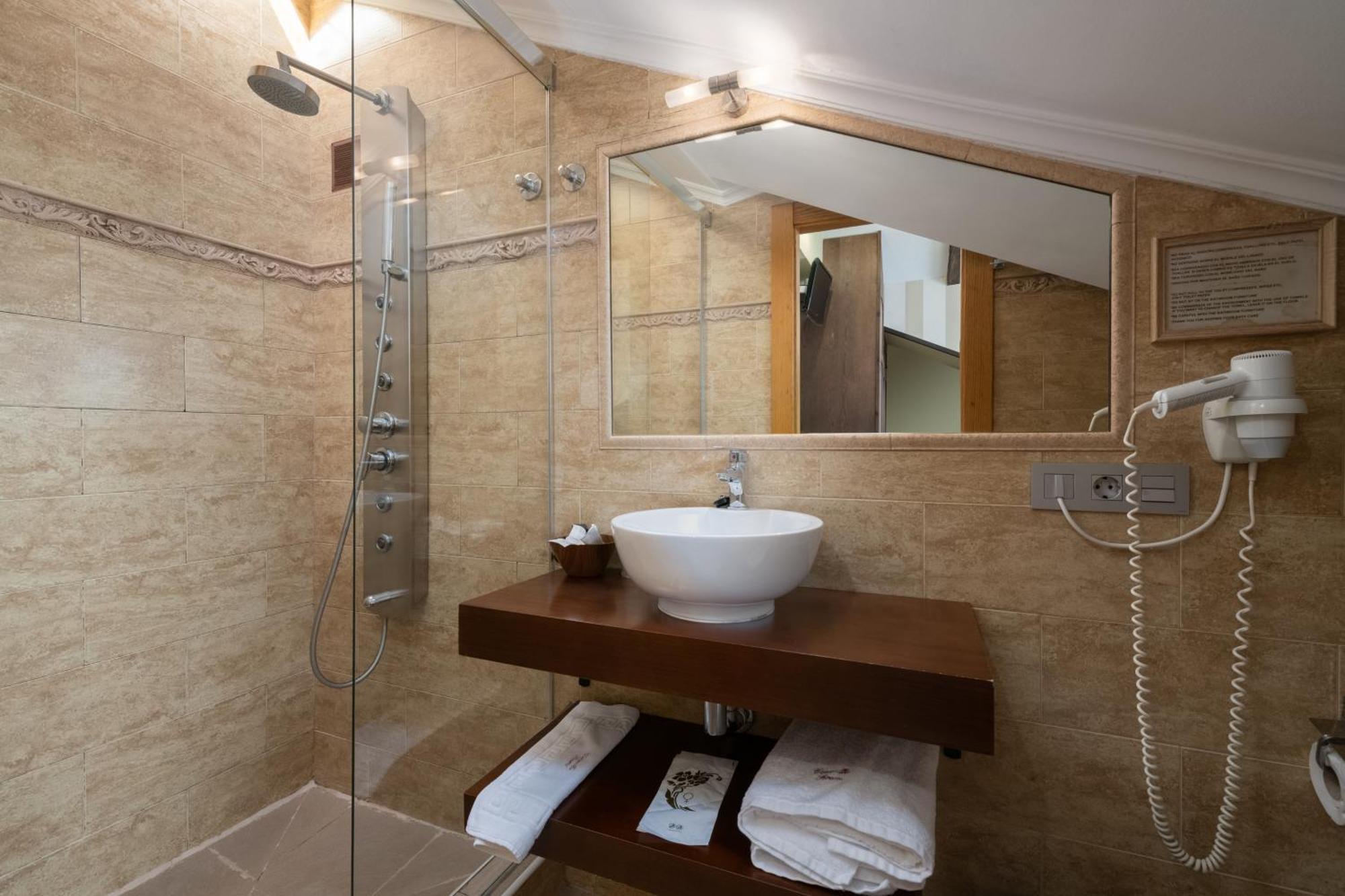 Cimavilla Rooms Gijon Exterior photo