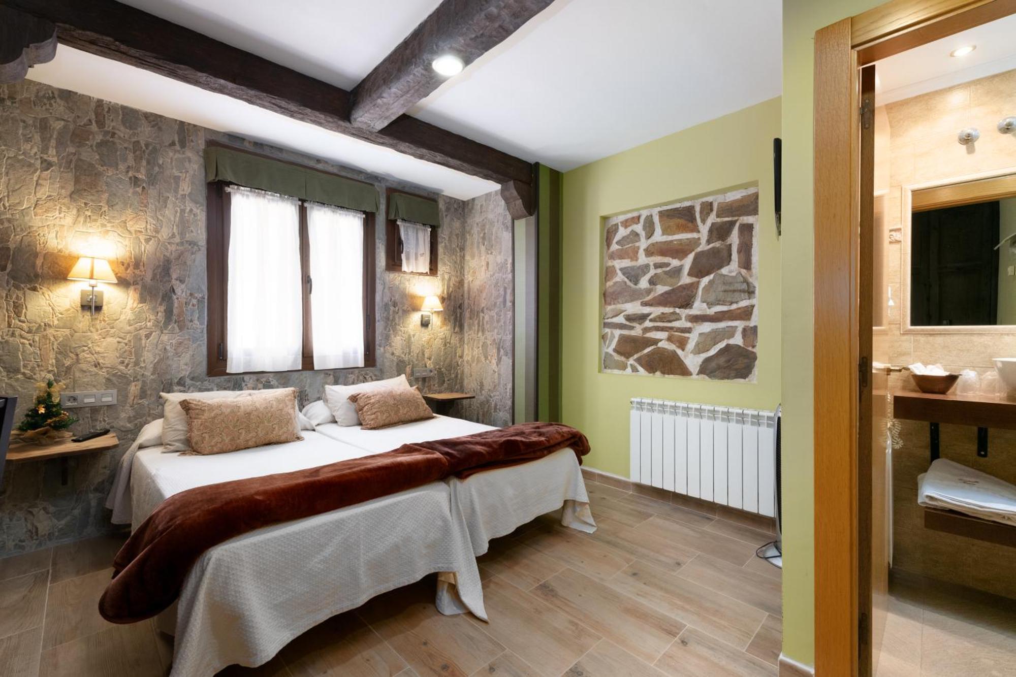 Cimavilla Rooms Gijon Exterior photo