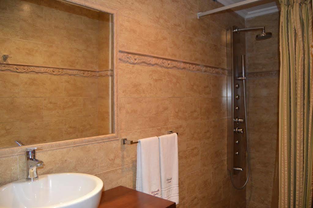 Cimavilla Rooms Gijon Exterior photo